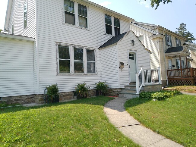 FRONT ENTRANCE - 15 Overland Ave