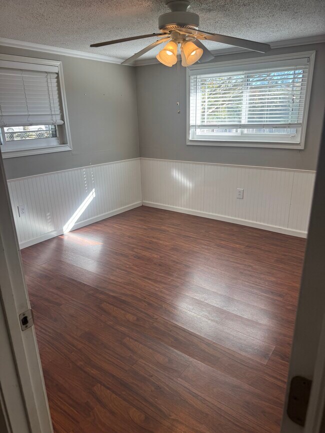 Building Photo - 7493 AR-5