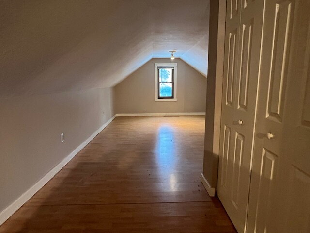 Building Photo - Available Feb 1 | Updated 2+ Bedroom Home w/ Loft & Garage – Brooklyn Park