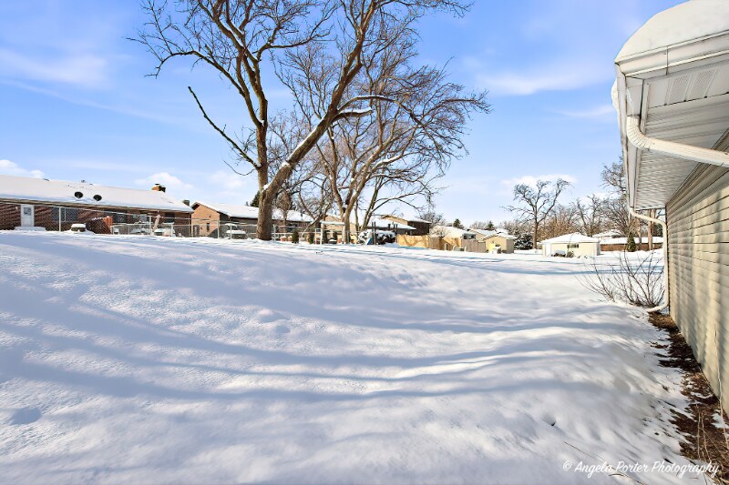 Building Photo - 831 Washington St