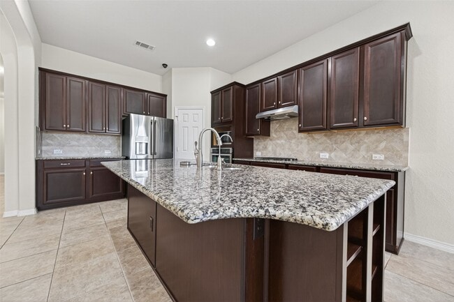 Building Photo - 613 West Fork