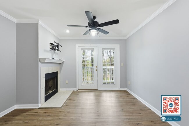 Building Photo - Beautiful Top-Floor Condo in the Heart of Bluffton