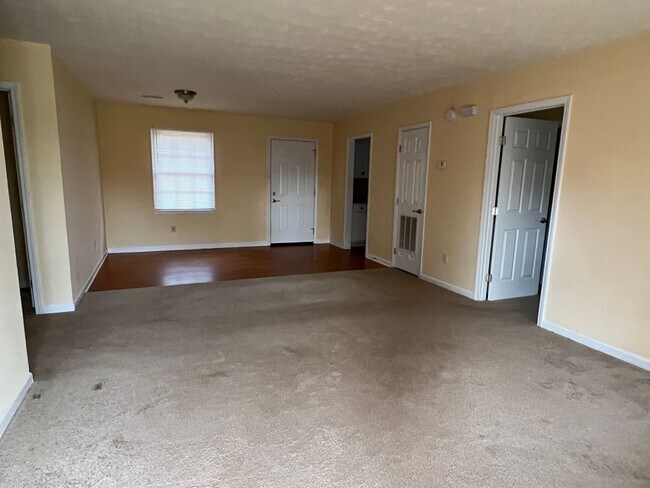 Building Photo - Location! Location! Location!