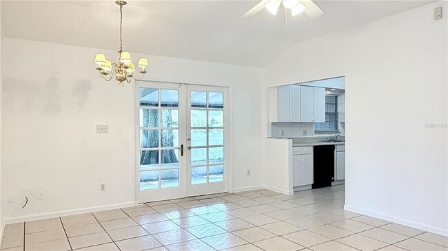 Building Photo - 302 Soldier Sq