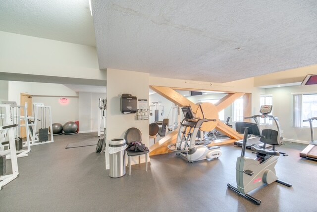 Building Photo - 2222 Detroit Ave