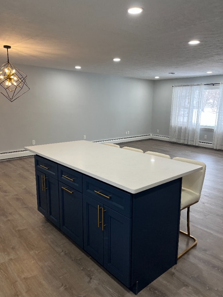 Building Photo - 868 Dick Rd