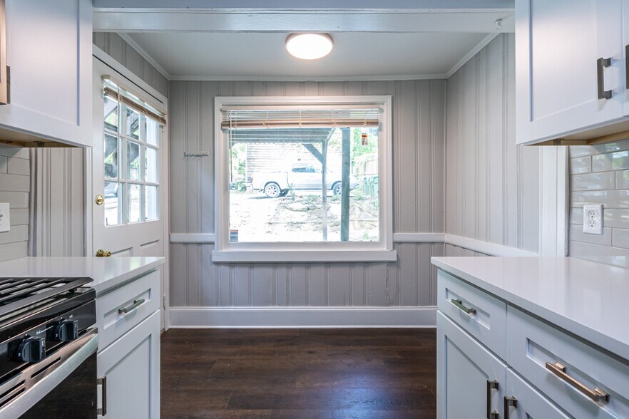 Courtyard view - 1450 Piedmont Ave NE