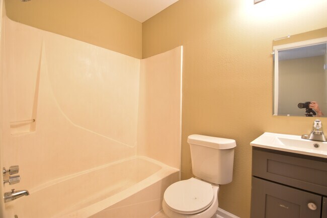Building Photo - 217 Belle Terre Blvd