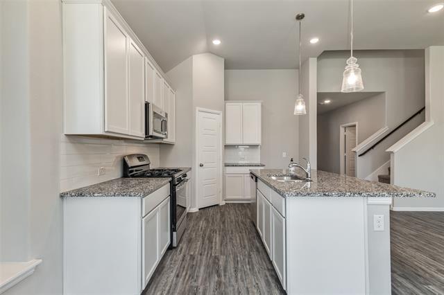 Building Photo - 936 Violet Wy