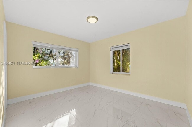 Building Photo - 6851 SW 48th Terrace