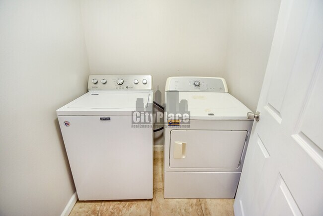 Building Photo - 3116 Ruckle St