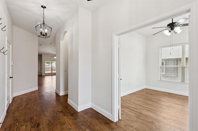Building Photo - 512 Eastbrook Dr
