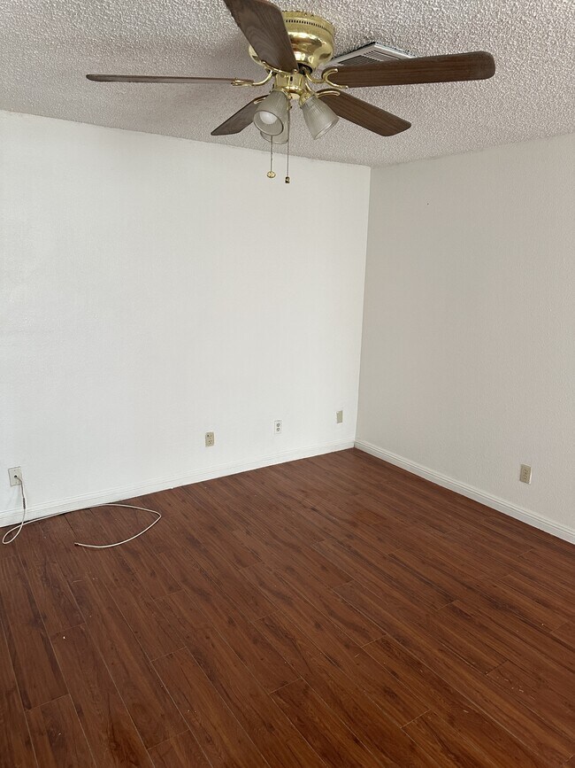 Building Photo - 9521 Sunken Reef Cir