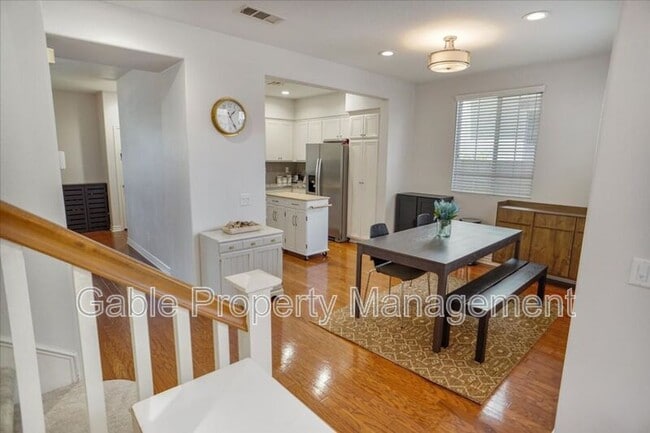 Building Photo - 27448 Coldwater Dr