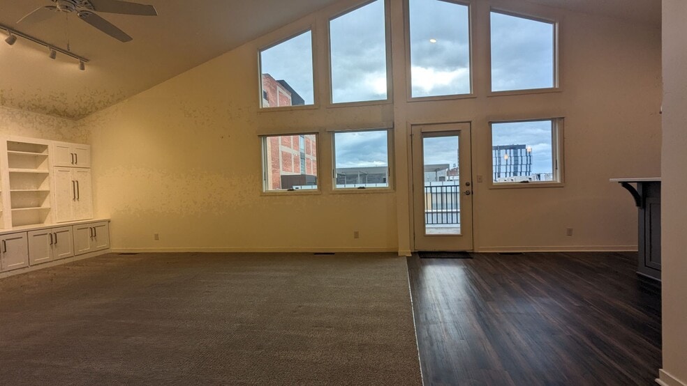Building Photo - 1710 Wyandotte St
