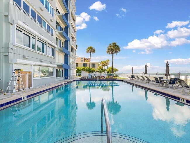Building Photo - 17400 Gulf Blvd