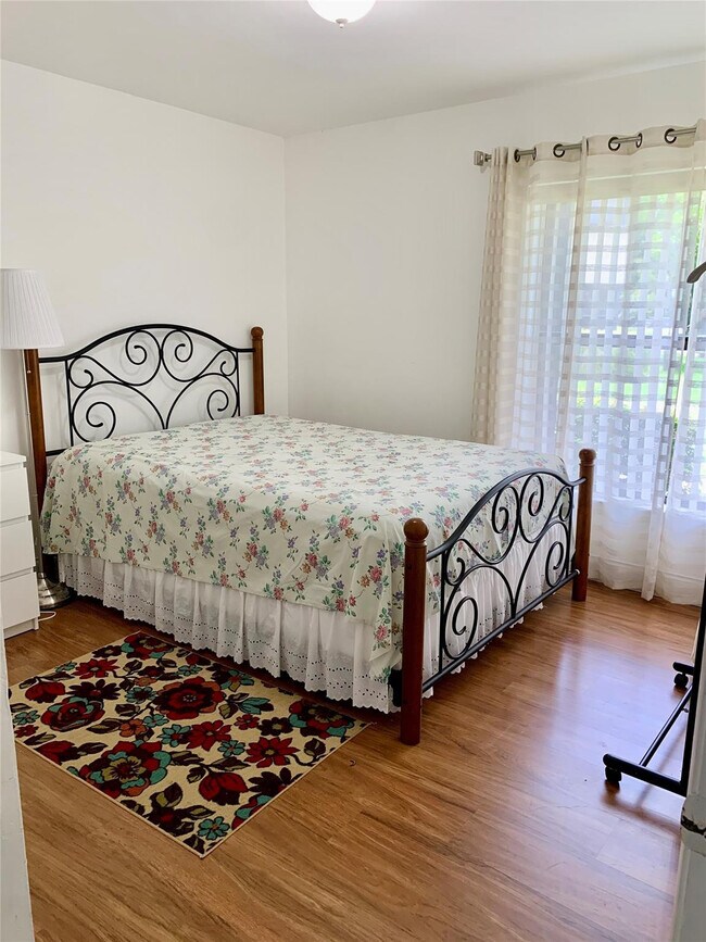 Building Photo - 8657 Boca Glades Blvd