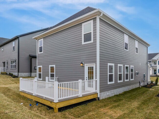 Building Photo - Maryville 37803 - 4 bedroom 3.5 bath - call Ed Johnson 865-924-5045