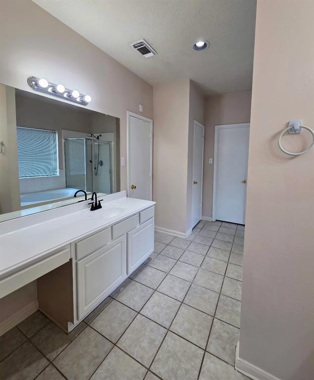 Building Photo - 2147 Brinton Oaks Ct