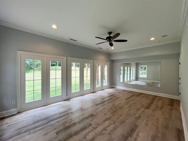 Building Photo - 1205 Enderbury Dr