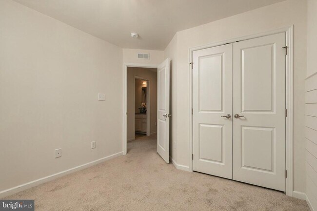Building Photo - 7739 Milton Cir