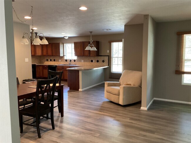 Building Photo - 42906 O'Neal Ln