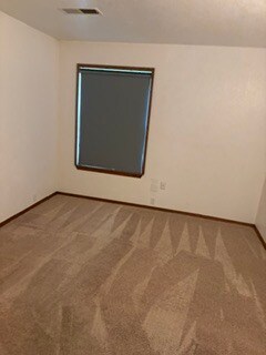 Building Photo - 10600 Towne Park Dr NE