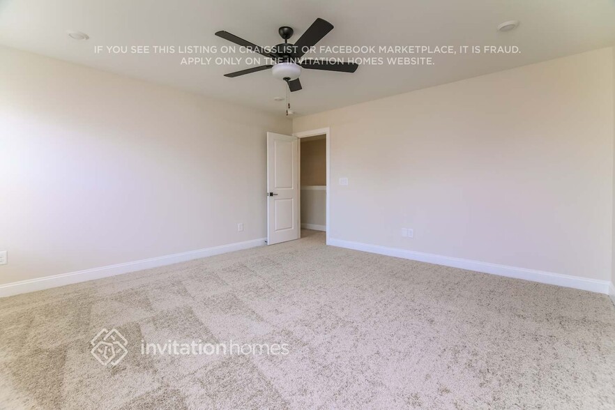 Building Photo - 508 Azalea Gaze Dr