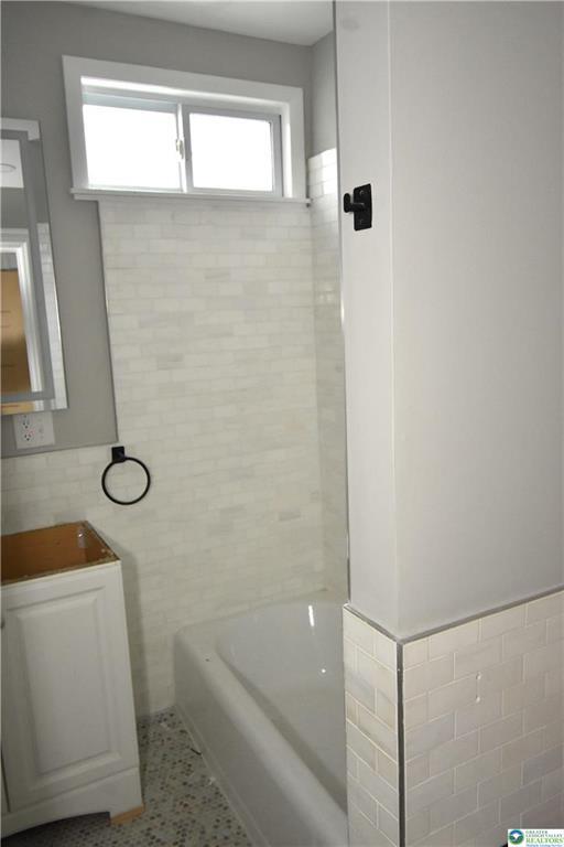 Building Photo - 312 March St