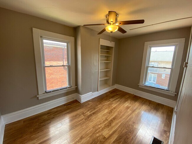 Building Photo - Hunter Ave 1438-1440 MLR (LH2)