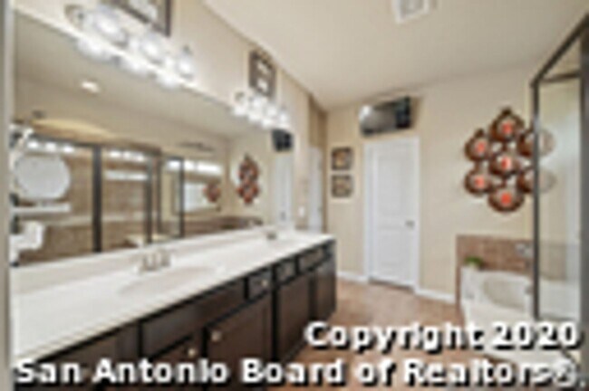 Building Photo - Gorgeous home in Turning Stone now availab...