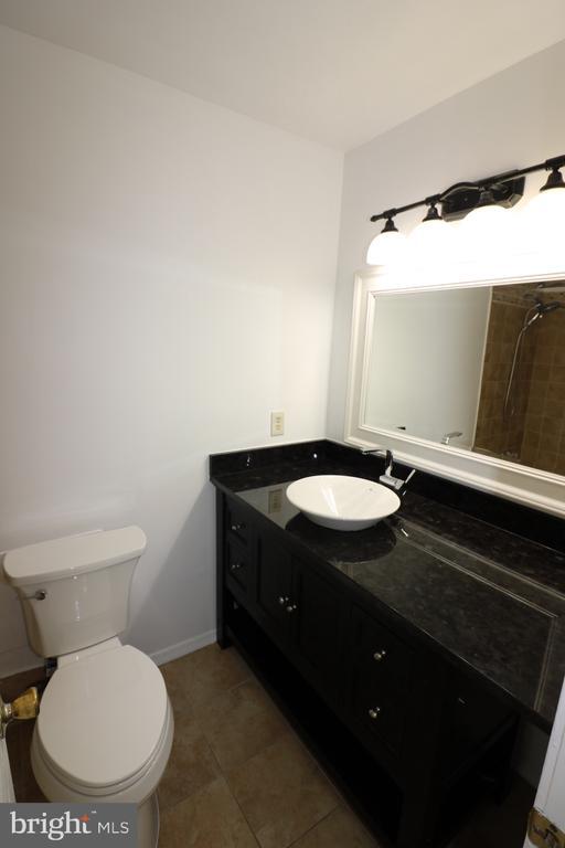 Building Photo - 20404 Shadow Oak Ct