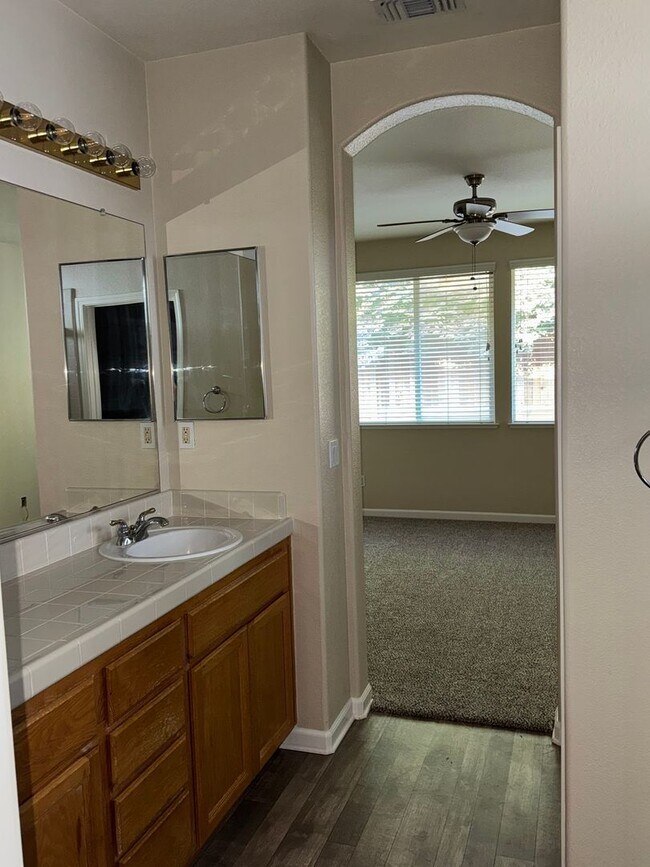 Building Photo - Ready To Move?