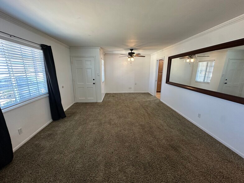 Building Photo - 6041 Albemarle St