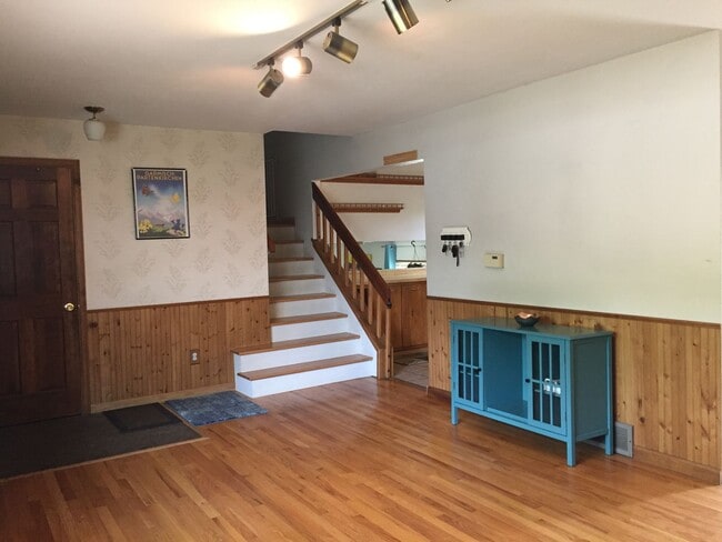 Building Photo - Awesome Melody Valley Cul De Sac Home!