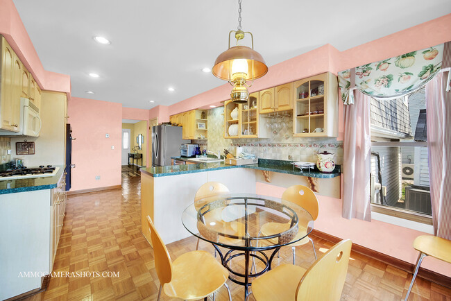 Building Photo - 2344 Appleby Dr
