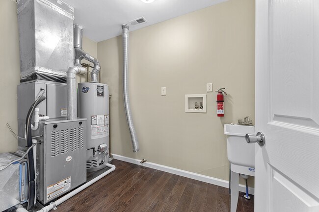Building Photo - 4110 Rosalia Ln