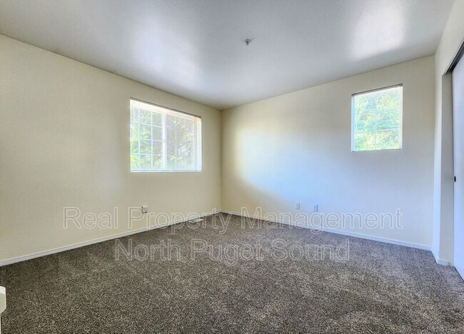 Building Photo - 1430 W Casino Rd