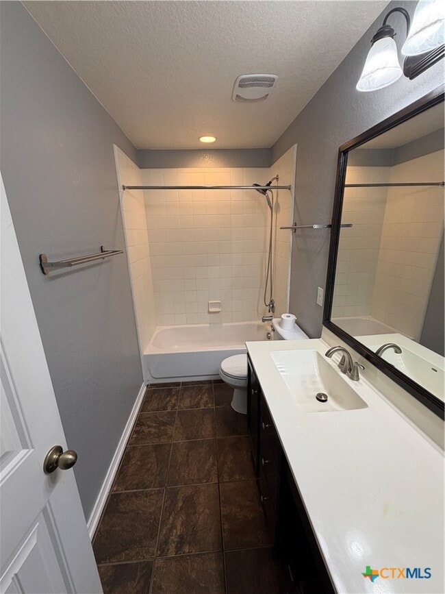 Building Photo - 1484 Astor Creek