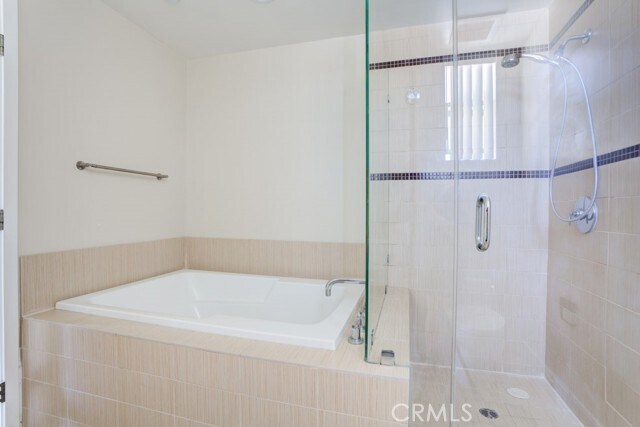 Building Photo - 1737 Colby Ave