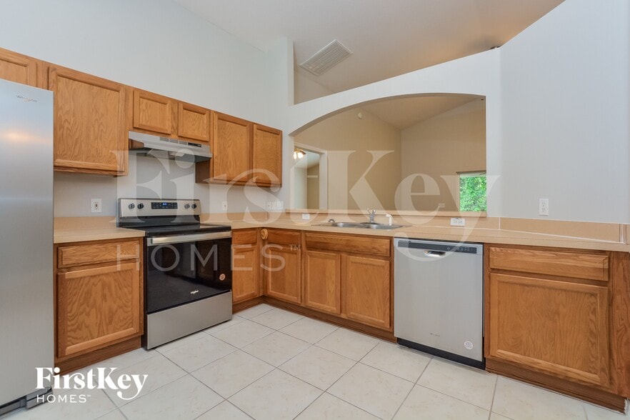 Building Photo - 284 Kettering Rd