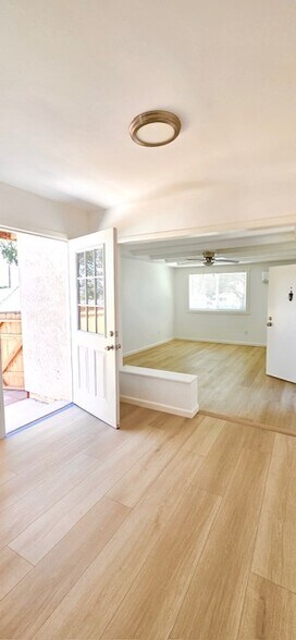 Building Photo - 8592 Atlas View Dr