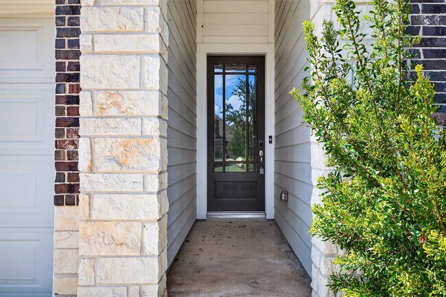 Building Photo - 302 Pure Parsley Path