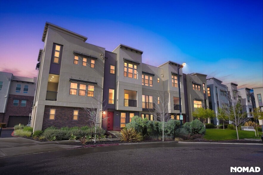 Building Photo - 1737 Houret Ct