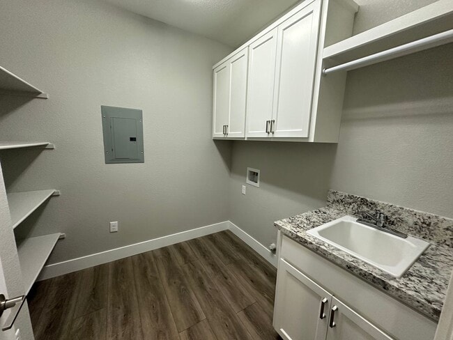 Building Photo - New Construction 3 Bedroom 2 Bathroom Home