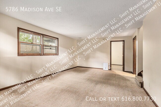Building Photo - 5786 Madison Ave SE