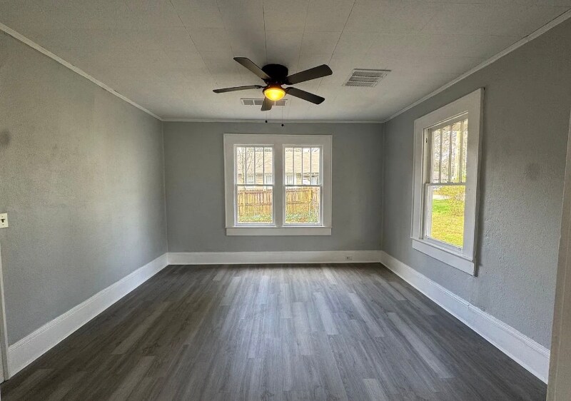 Building Photo - 2514 Poplar St