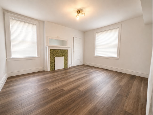 Building Photo - 4821 Centre Ave