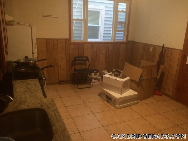 Building Photo - 9 Fulkerson St