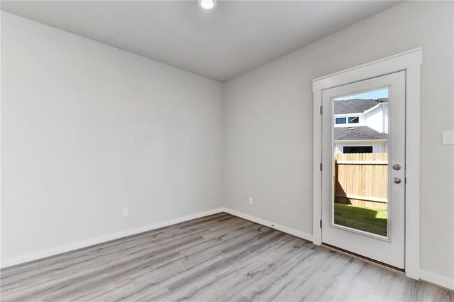 Building Photo - 252 Fieldwood Dr
